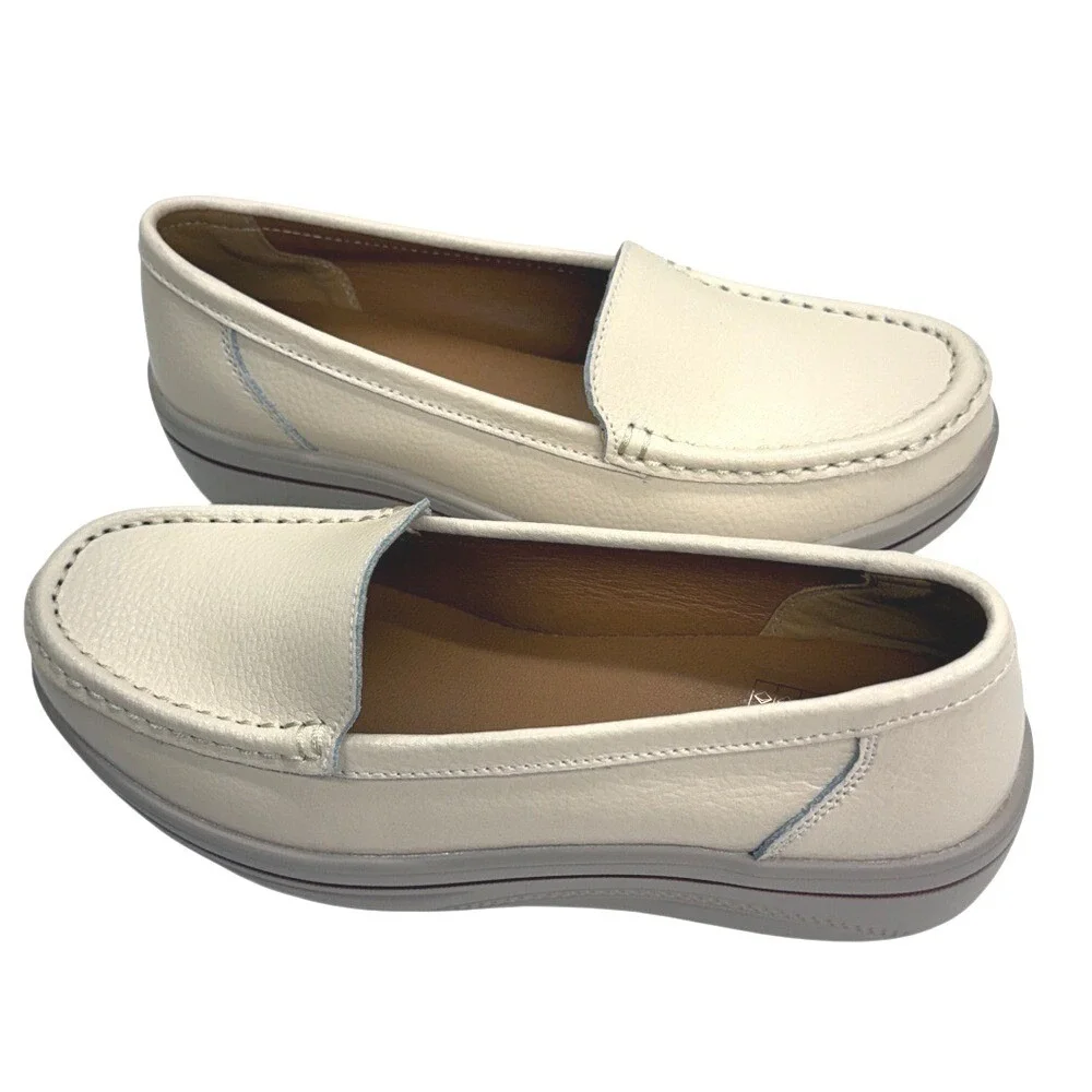 Comfortable Cream Leather Loafer Shoes‎ Women Size 41 Slip On Casual Comfort